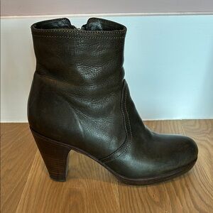 Fiorentini Baker boots size 6
